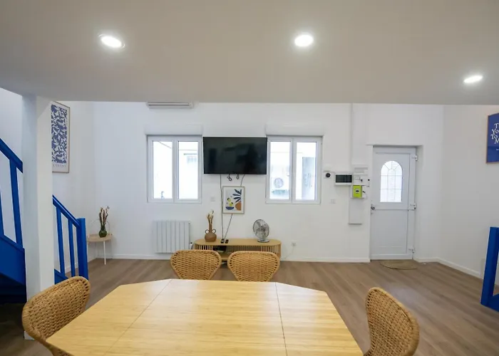 Casa Azul - Belle Maisonnette Coloree - Garibaldi Lyon